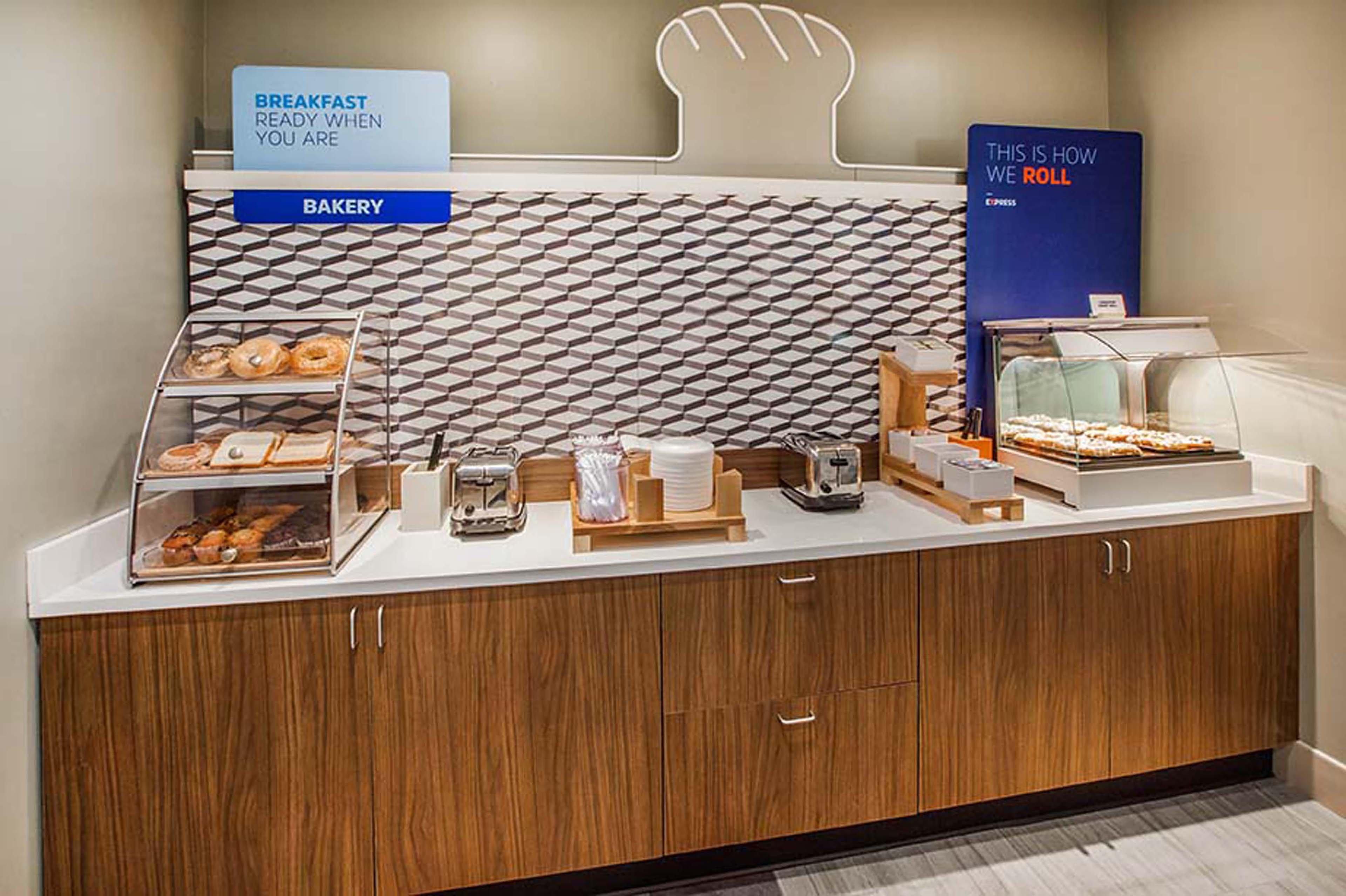 Holiday Inn Express Hotel & Suites Chattanooga Downtown By Ihg Buitenkant foto